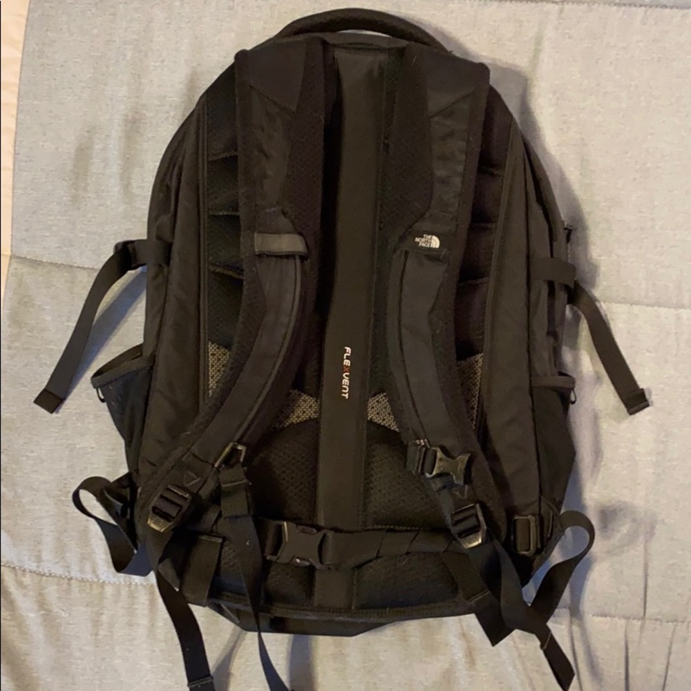 * SOLD * North Face Borealis Backpack - Picture 3 of 6